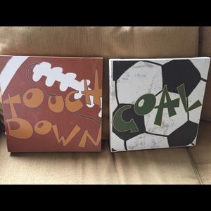 Shelf and wall accents